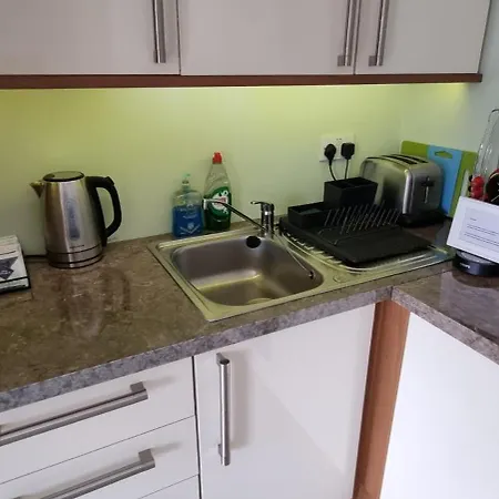 Apartman Spacious Curragh 2-bed With Own Entrance