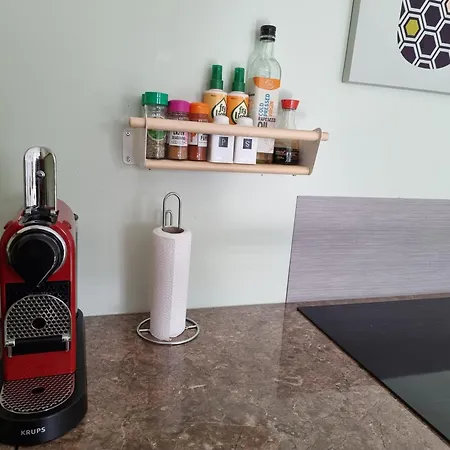 Spacious Curragh 2-bed With Own Entrance * Brownstown